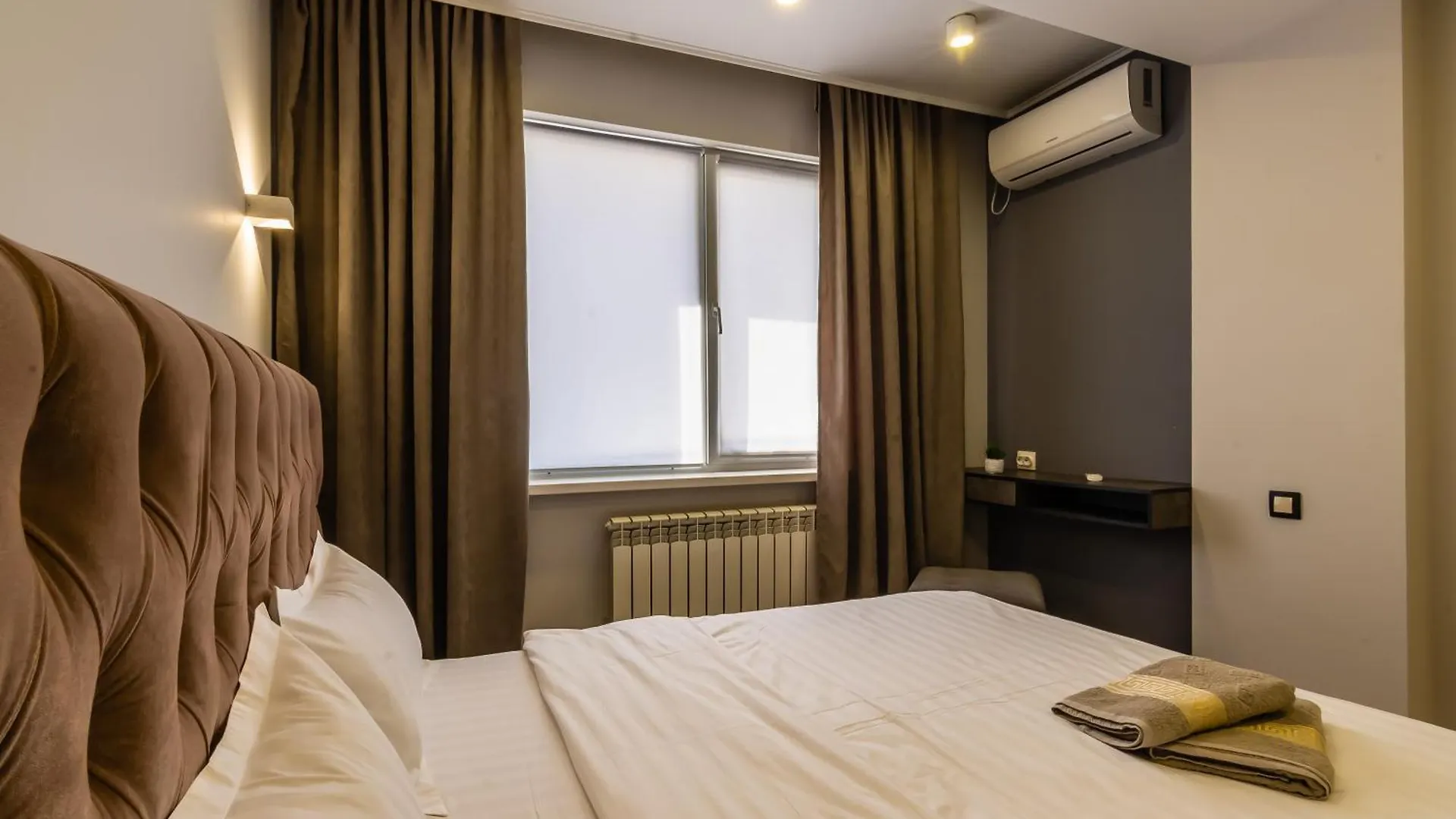 Stayyoung Жк Молодежный Almaty 0*,