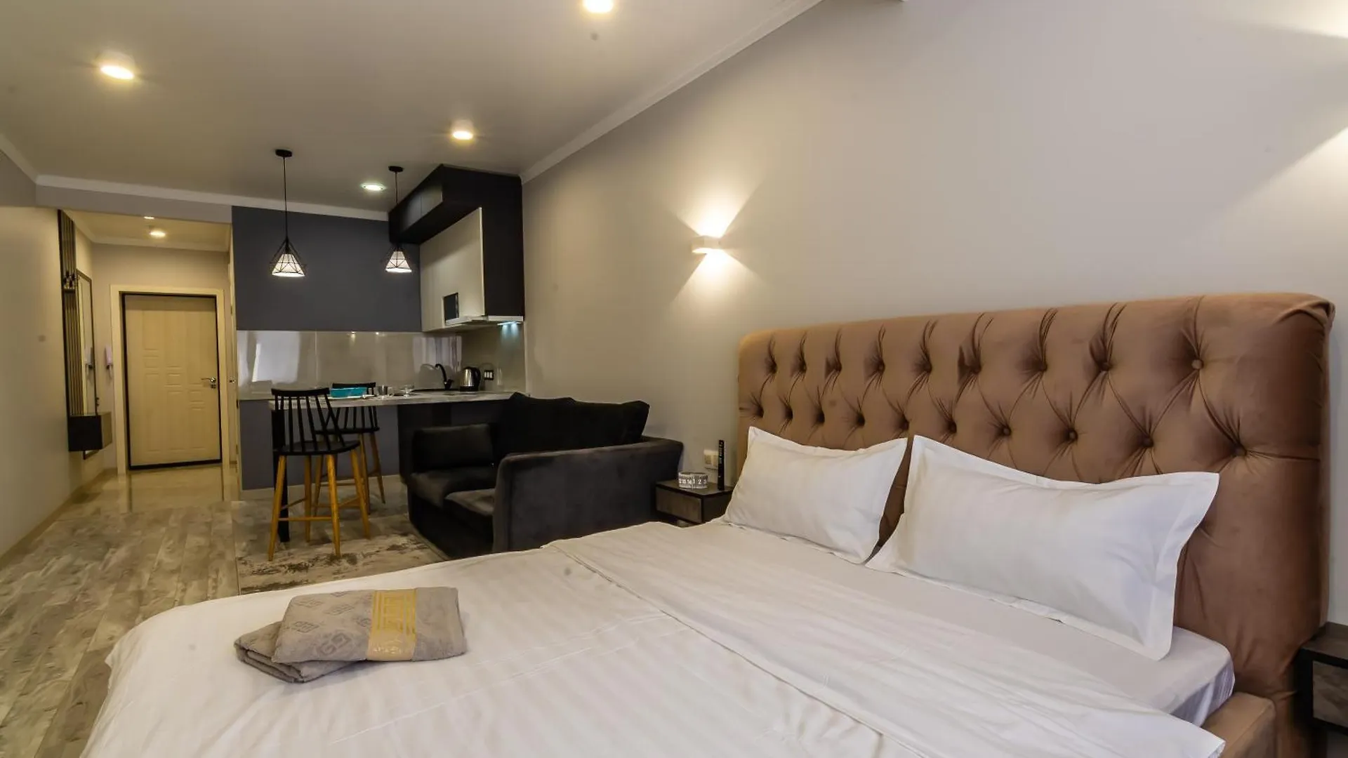 Stayyoung Жк Молодежный Almaty